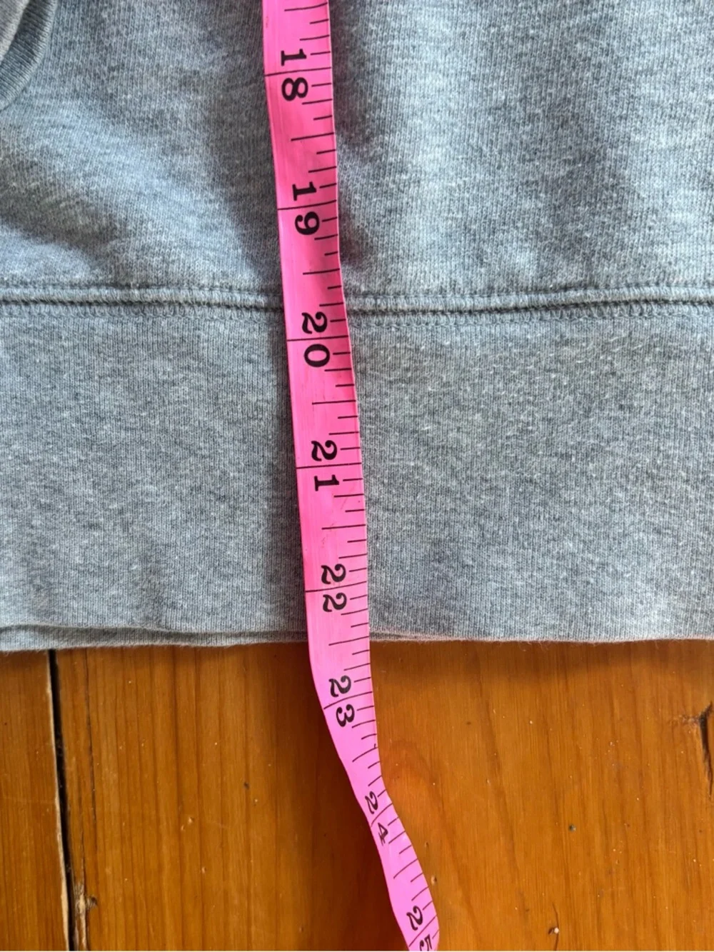 GAP Gray Crewneck Sweatshirt Size Medium